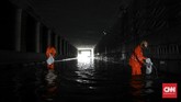 FOTO : Banjir Awal Tahun di Jakarta Awal tahun 2020 menjadi hal yang muram bagi warga DKI Jakarta dan sekitarnya akibat meluasnya banjir sebab curah hujan yang tinggi.