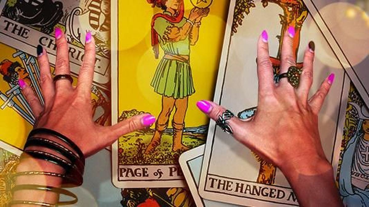 Tarot di TikTok Kian Populer, Psikolog Ingatkan Risikonya