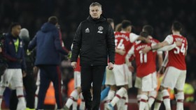 Senyum Solskjaer Usai MU Dikalahkan Arsenal Jadi Masalah