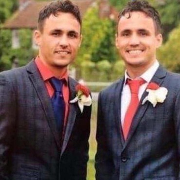 Tragis, Selebriti Kembar Billy & Joe Smith Gantung Diri di Hutan