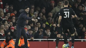 Pelatih Arsenal Mikel Arteta Positif Virus Corona