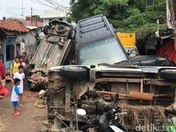 Cara Klaim Asuransi dan Waspadai Kerusakan Mobil Akibat Banjir