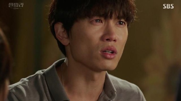 7 Aktor Drama Korea yang Tetap Tampan saat Menangis Akting totalitas saat menangis dalam Drama Korea, 7 aktor ini dipuji penonton karena masih terlihat tampan meski sedang menitikan air mata.