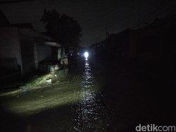 Listrik Padam, Warga Vila Nusa Indah Bogor Khawatir Rumah Ditinggal Ngungsi