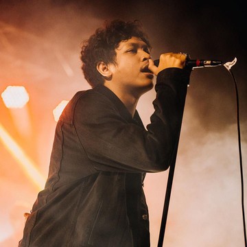 Lirik Lagu Perkara Tubuh - Hindia