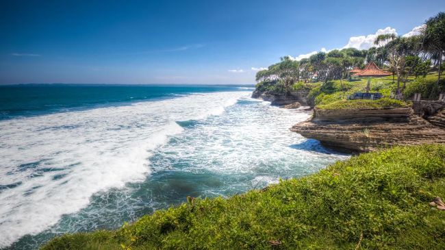 Tidak hanya pantai, ada beragam tempat wisata di Pangandaran yang seru untuk ditelusuri. Simak rekomendasinya.