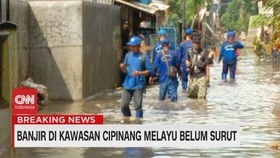 VIDEO: Banjir di Kawasan Cipinang Melayu Belum Surut