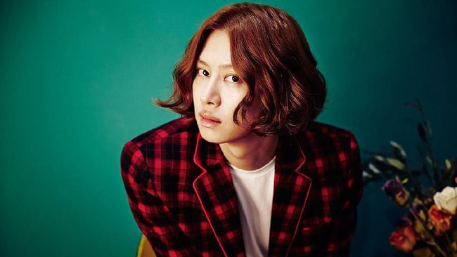 Label SJ, agensi Super Junior, mengumumkan Heechul negatif Covid-19 pada Sabtu (7/11).