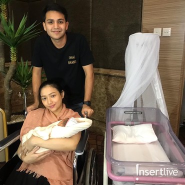 Jadi Orang Tua Baru, Rizky Alatas-Adzana: Capek Tapi Seru!