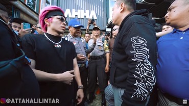 img-title Paniknya Atta Halilintar saat Tokonya Ditutup Polisi