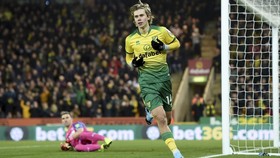 MU Tertarik Gelandang Tim Juru Kunci Liga Inggris