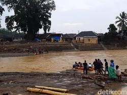 Diterjang Banjir Bandang, 17 Ribu Lebih Warga Lebak Banten Mengungsi