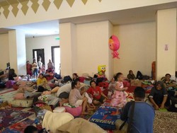 Takut Banjir Susulan, Warga Pengadegan Jaksel Bertahan di Pengungsian