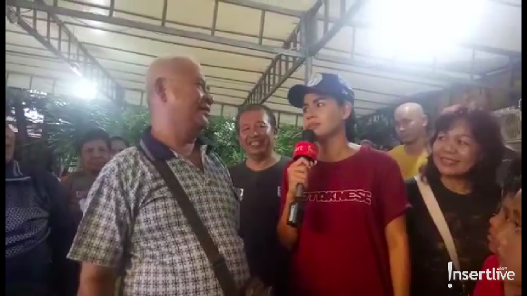 Ratu Meta hingga Melaney Ricardo Jadi Relawan Korban Banjir Beberapa artis seperti Ratu Meta, Ovy Sovianty, Melaney Ricardo, Roy Ricardo, dan Tyson James Lynch menjadi relawan korban banijr.