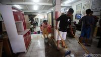 Ini Risikonya Terlalu Lama Menunda Bersih-bersih Sehabis Banjir