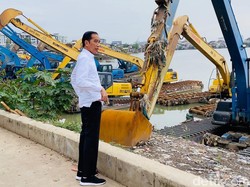 Video Jokowi Mendadak Sambangi Waduk Pluit