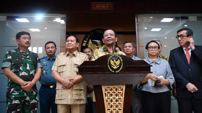 Mantan Menko Polhukam Mahfud MD menyindir Prabowo Subianto yang pernah berjanji akan mengejar koruptor