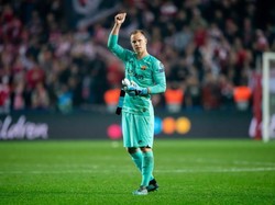 Ter Stegen Senang Negosiasi Kontraknya Ditunda Barcelona