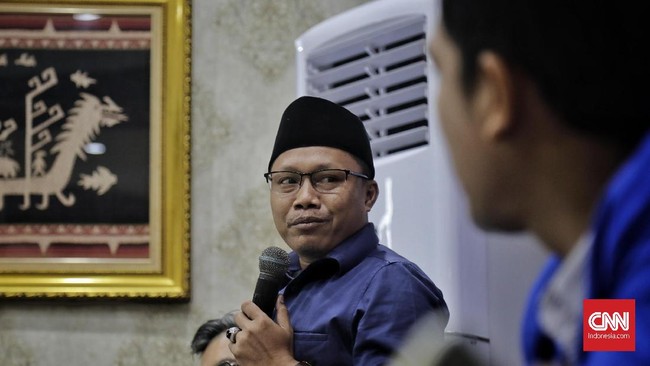 Azan Magrib Tetap Berkumandang di Masjid Meski Paus Fransiskus Sedang Beribadah