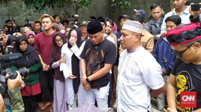 Polda Jawa Barat menyatakan hasil autopsi mendiang Lina mantan Sule tak serta merta jadi kesimpulan ihwal penyebab kematiannya.