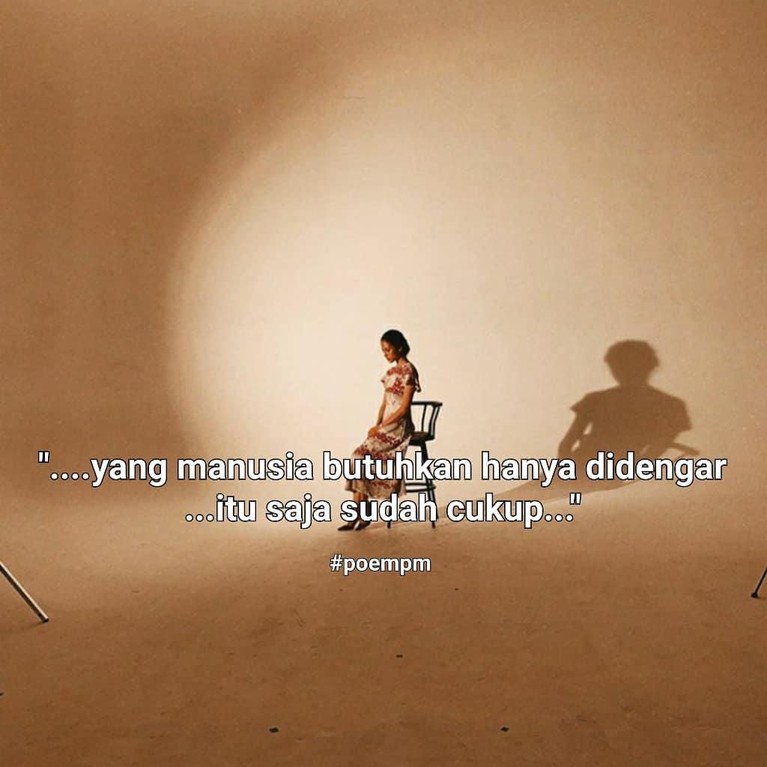 Tujuh puisi karya Putri Marino yang dijadikan buku. Kumpulan puisi itu sendiri membuat heboh dan menimbulkan pro dan kontra dari netizen.