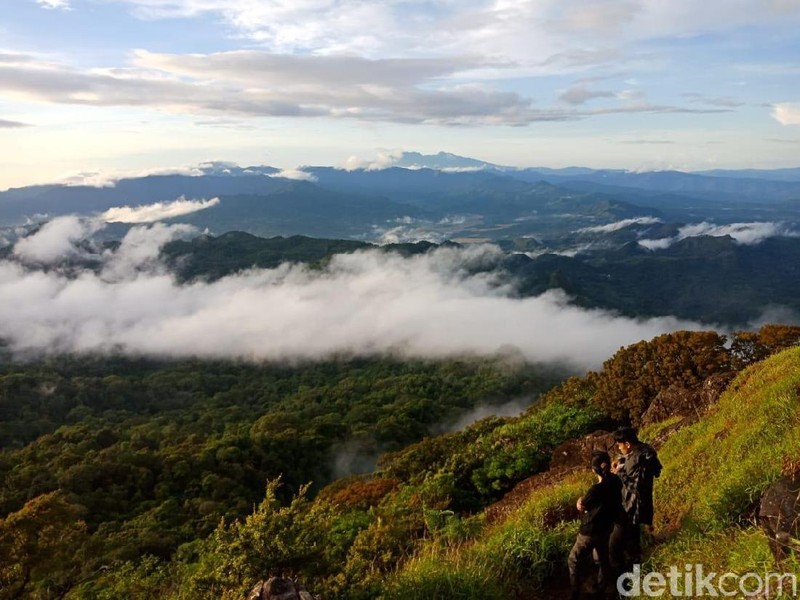 Fakta Gunung Bulusaraung yang Jadi Lokasi Pesawat ATR 42-500 Jatuh