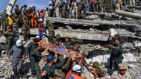 Gedung Ambruk di Kamboja, Puluhan Terluka dan 7 Tewas