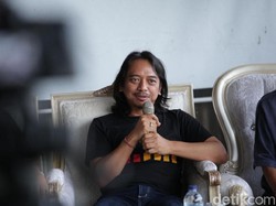 Trie Utami hingga Dewa Budjana Pentaskan Alat Musik Masa Lalu di Sumbar
