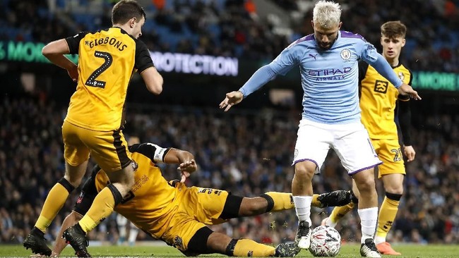 Hasil babak ketiga Piala FA membuat empat klub Premier League harus menjalani laga replay, termasuk Manchester United.