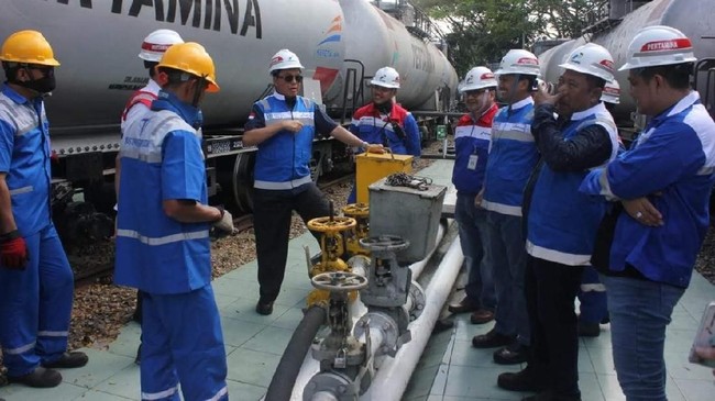 BPH Migas dan Komisi VII DPR melakukan kunjungan ke Pematang Siantar dan Simalungun Sumatera Utara pada Sabtu (4/1).