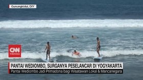 VIDEO: Pantai Wediombo, Surganya Peselancar di Yogyakarta