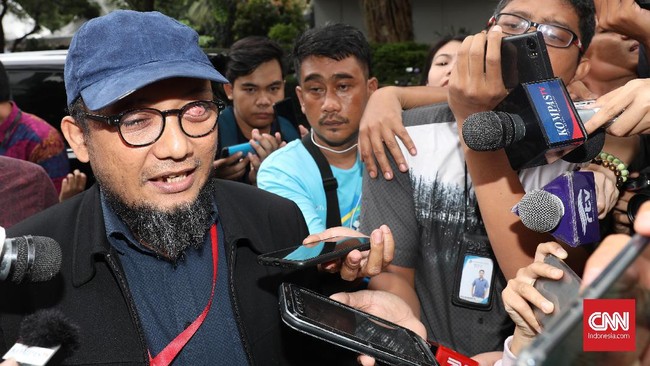Penyidik senior KPK Novel Baswedan berniat mundur dari KPK, jika suatu saat nanti sudah tak bisa berbuat apa-apa lagi dalam memberantas korupsi.