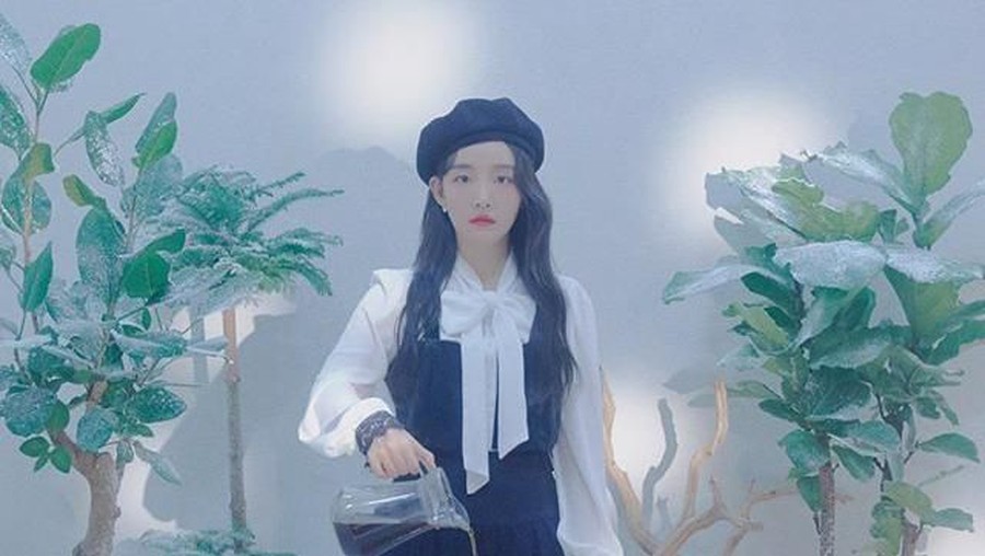 Lirik Lagu Winter Flower - Younha Feat. RM of BTS Lirik lagu milik Younha dan RM BTS yang berjudul Winter Flower