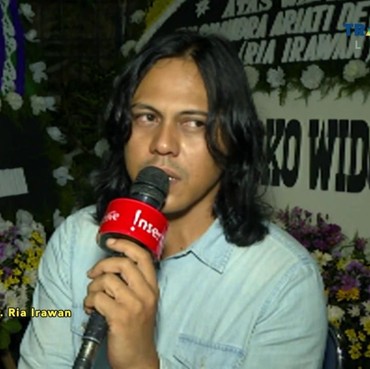 Suami Ungkap Detik-detik Ria Irawan Meninggal Dunia