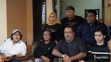 img-title Film 'Akhir Kisah Cinta Si Doel' Tayang tanpa Premier, Mengapa?