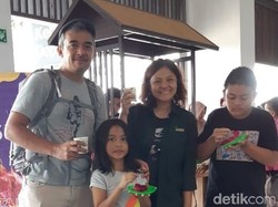 Borong Hasil Panen Petani, Bandara Banyuwangi Gelar Pesta Buah Lokal