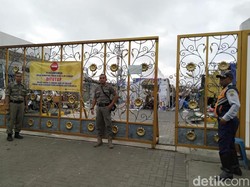 Duh Banyak Fasilitas Rusak, Alun-alun Cianjur Ditutup Sementara