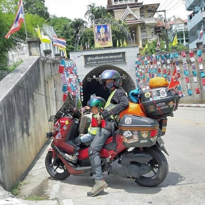 Lilik dan Balda melewati 8 negara, salah satunya Thailand. (Foto: Instagram @jejakpalmarjambi)