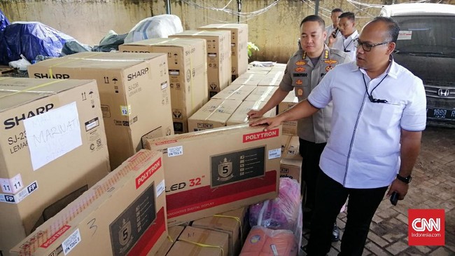 Polisi meminta anggota investasi bodong Memiles untuk mengembalikan hadiah yang didapatnya karena barang-barang itu berasal dari uang anggota lain.