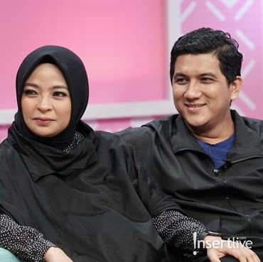 Tantri Kotak Hamil 8 Bulan, Sang Suami Makin Protektif