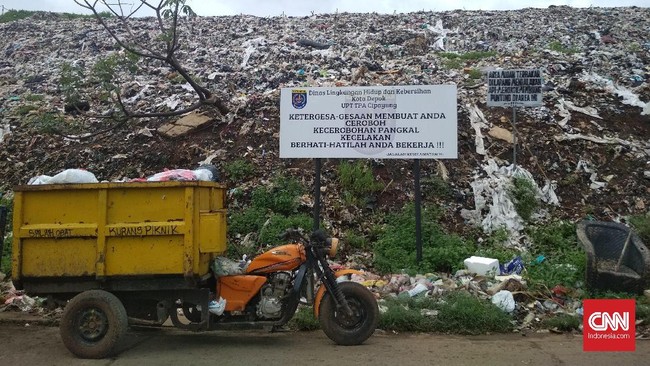 Jumlah sampah di Kota Depok mengalami kenaikan setelah banjir menerjang, dari semula 800-900 ton per hari menjadi sekitar 950 ton.