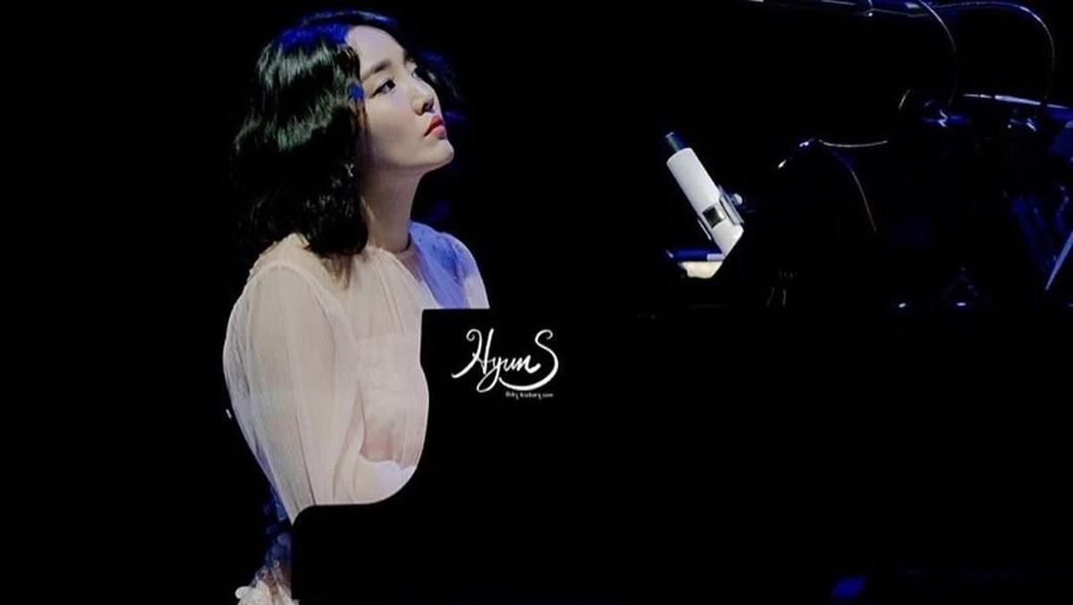 Yunha comeback dengan menggaet RM BTS lewat lagunya&comma; Winter Flower&comma; dan berhasil mendapatkan sambutan yang baik&period; Lalu apa saja fakta menarik dari Younha&quest;