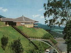 Jembatan Kuno yang Viral di Puncak, Dulunya Ternyata Kafe Elite