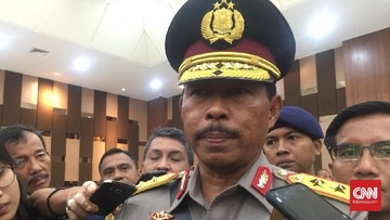 Kapolda Metro Jaya dan Kapolda Jabar Dicopot Terkait Prokes Kepala Kapolda Metro Jaya dan Kapolda Jawa Barat dicopot lantaran tak menegakkan protokol kesehatan.