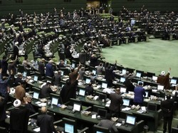 Kasus Omicron Merebak, 50 Anggota Parlemen Iran Positif COVID-19