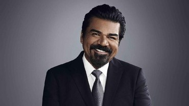 George Lopez Akui Komentar Membunuh Donald Trump Hanya Lelucon
