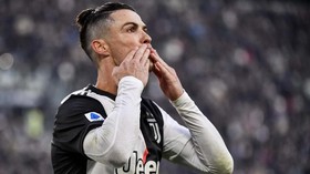 FOTO: Momen Ronaldo Mengamuk Cetak Hattrick untuk Juventus