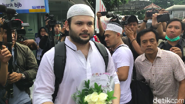 img-title Sebelum Ditangkap Lagi, Ridho Rhoma Curhat Ingin Fokus Berkarier