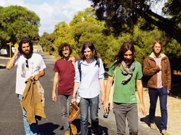 Lirik Lagu The Boat I Row Tame Impala