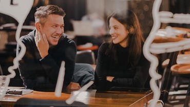 img-title Ucapan Ulang Tahun Romantis Juria Hartmans untuk Gading Marten